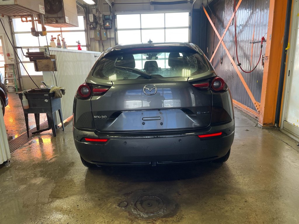 Mazda MX-30 EV  2022 à St-Jérôme, Québec - 8 - w1024h768px