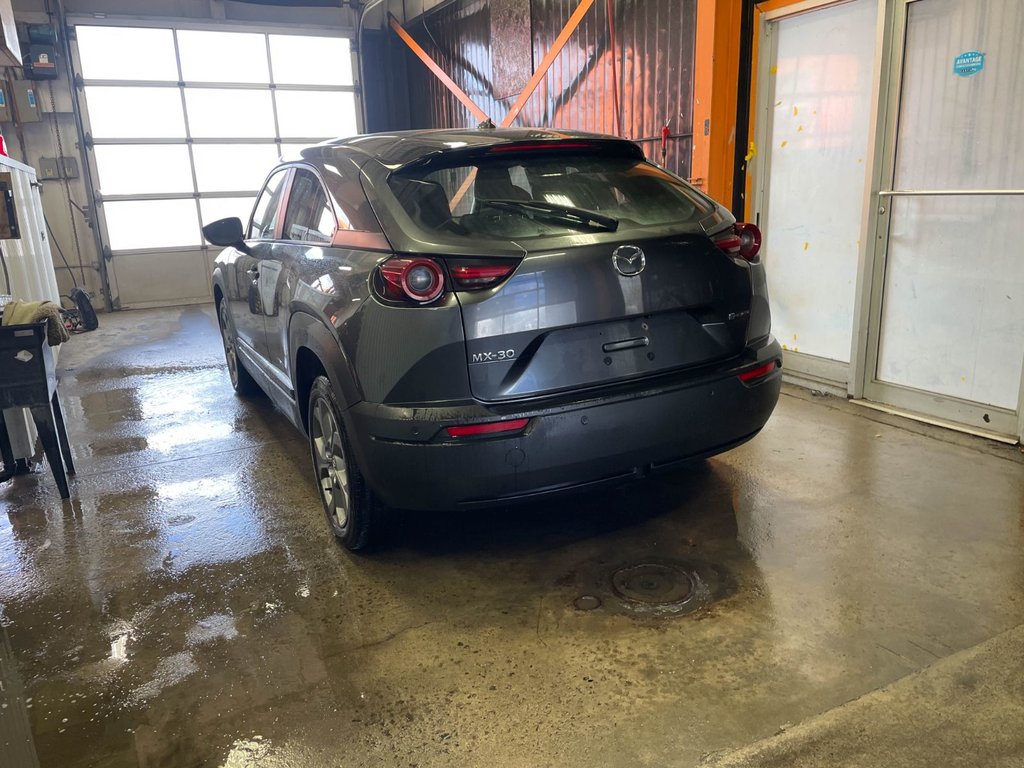 Mazda MX-30 EV  2022 à St-Jérôme, Québec - 6 - w1024h768px