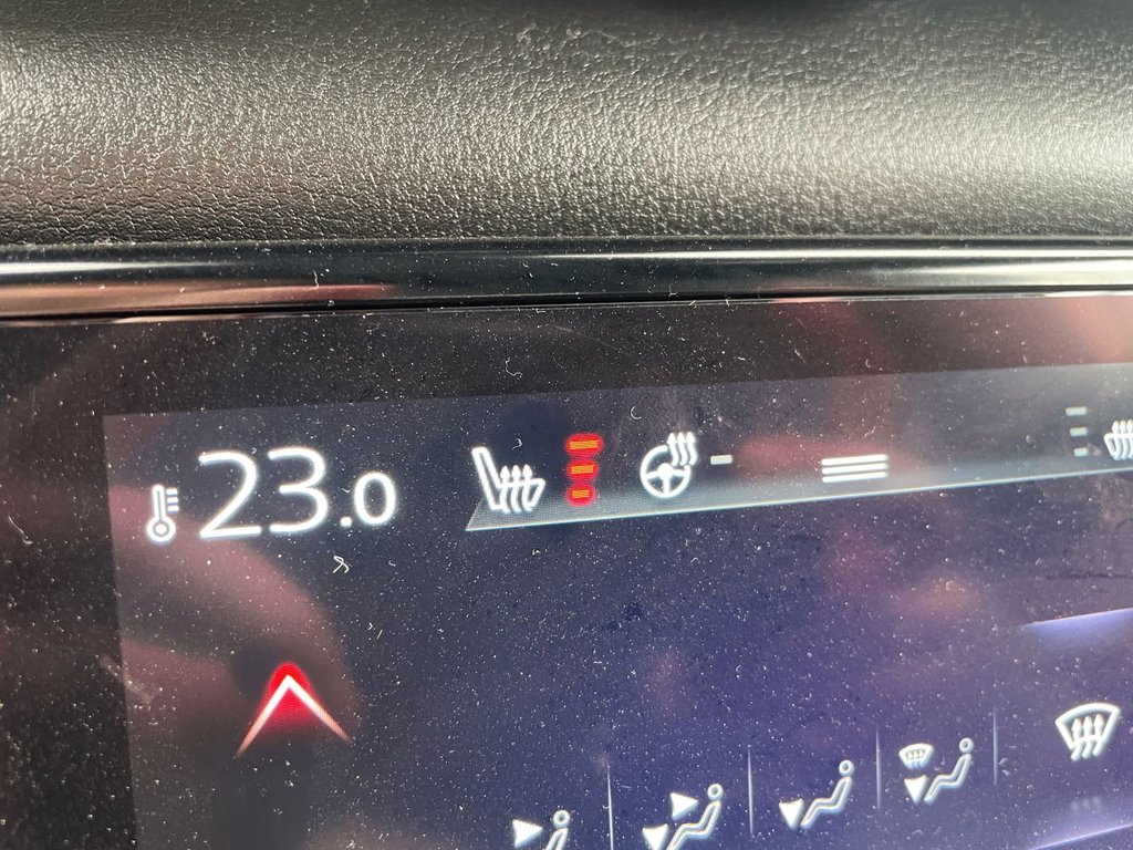 2023 Mazda MX-30 EV in St-Jérôme, Quebec - 12 - w1024h768px
