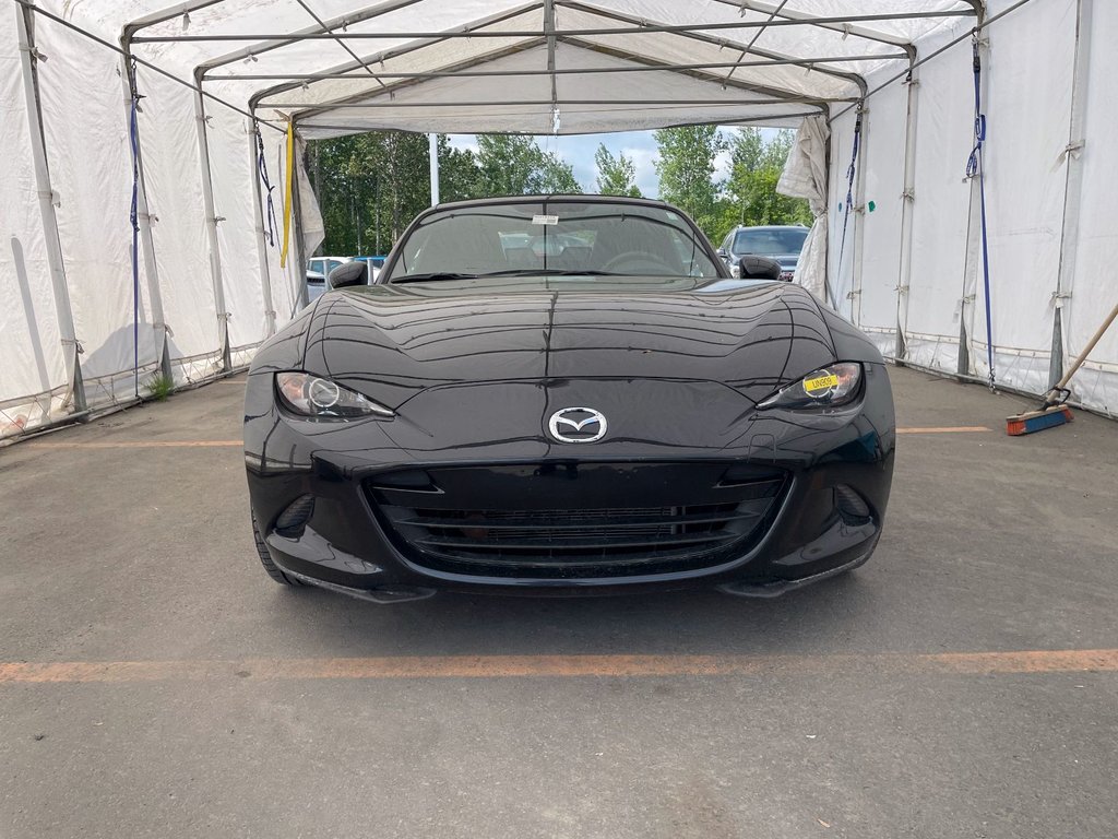 2017 Mazda MX-5 in St-Jérôme, Quebec - 5 - w1024h768px