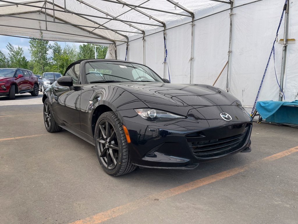 2017 Mazda MX-5 in St-Jérôme, Quebec - 10 - w1024h768px