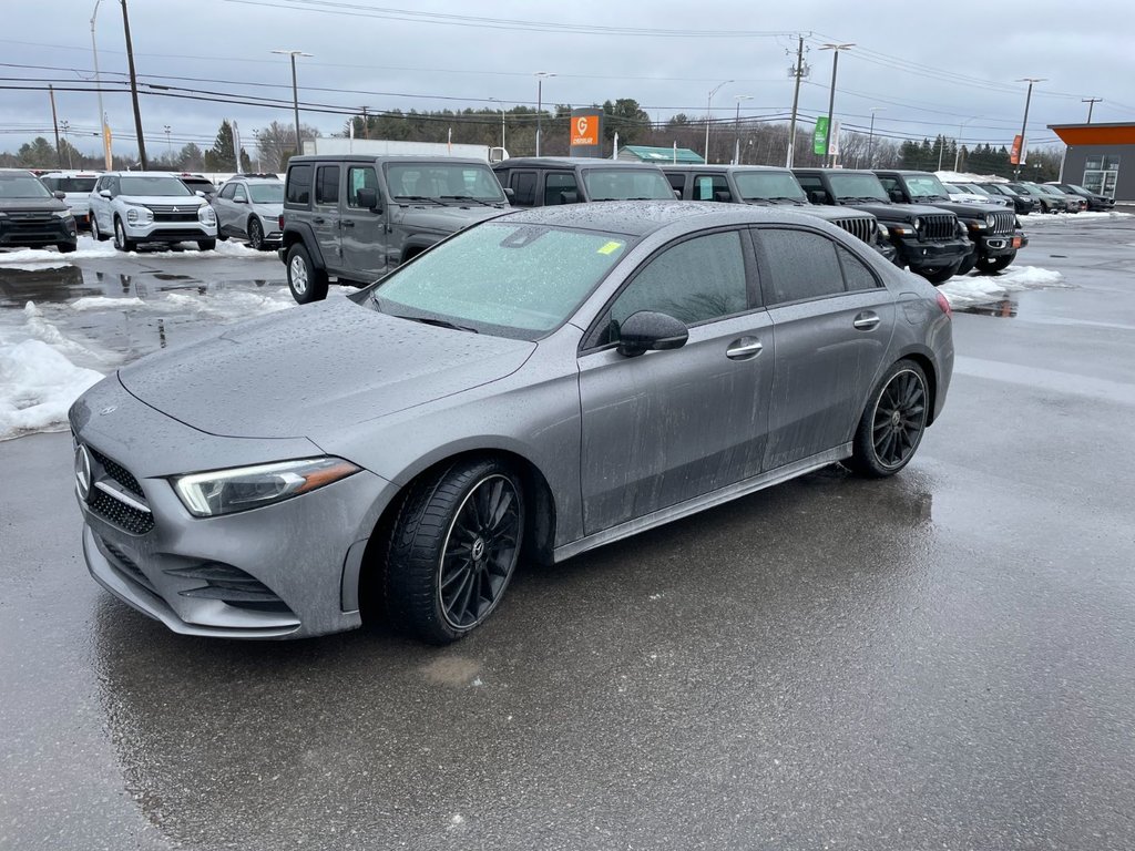 2019 Mercedes-Benz A-Class in St-Jérôme, Quebec - 1 - w1024h768px