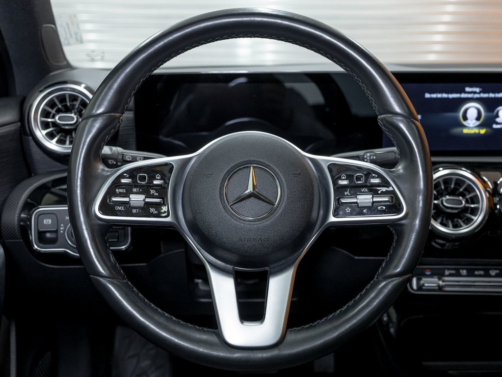 Mercedes-Benz A-Class  2022 à St-Jérôme, Québec - 14 - w1024h768px