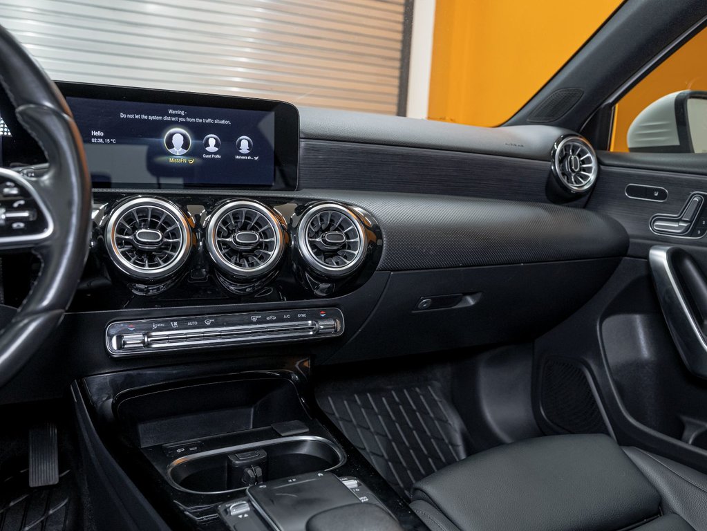 Mercedes-Benz A-Class  2022 à St-Jérôme, Québec - 21 - w1024h768px