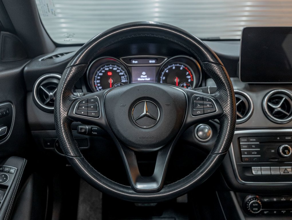 2019 Mercedes-Benz CLA in St-Jérôme, Quebec - 14 - w1024h768px