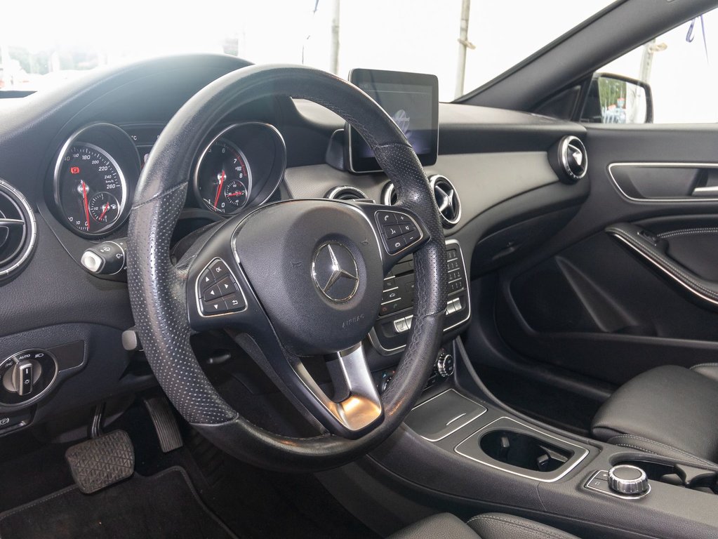 2019 Mercedes-Benz CLA in St-Jérôme, Quebec - 4 - w1024h768px