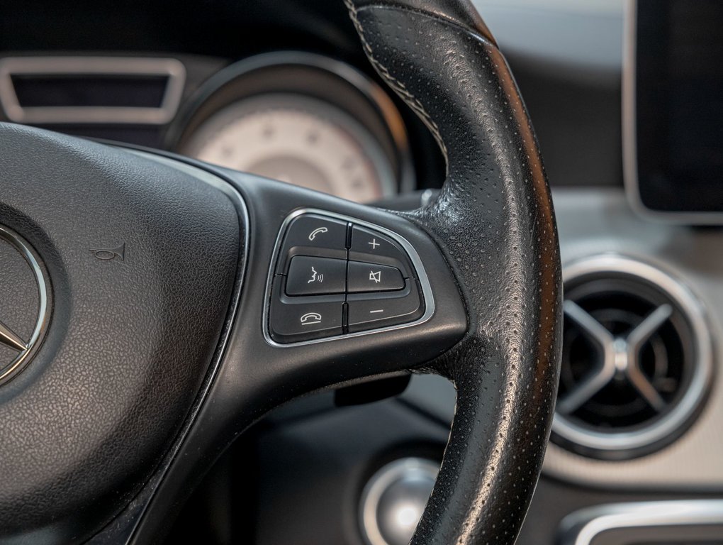 2017 Mercedes-Benz GLA in St-Jérôme, Quebec - 16 - w1024h768px