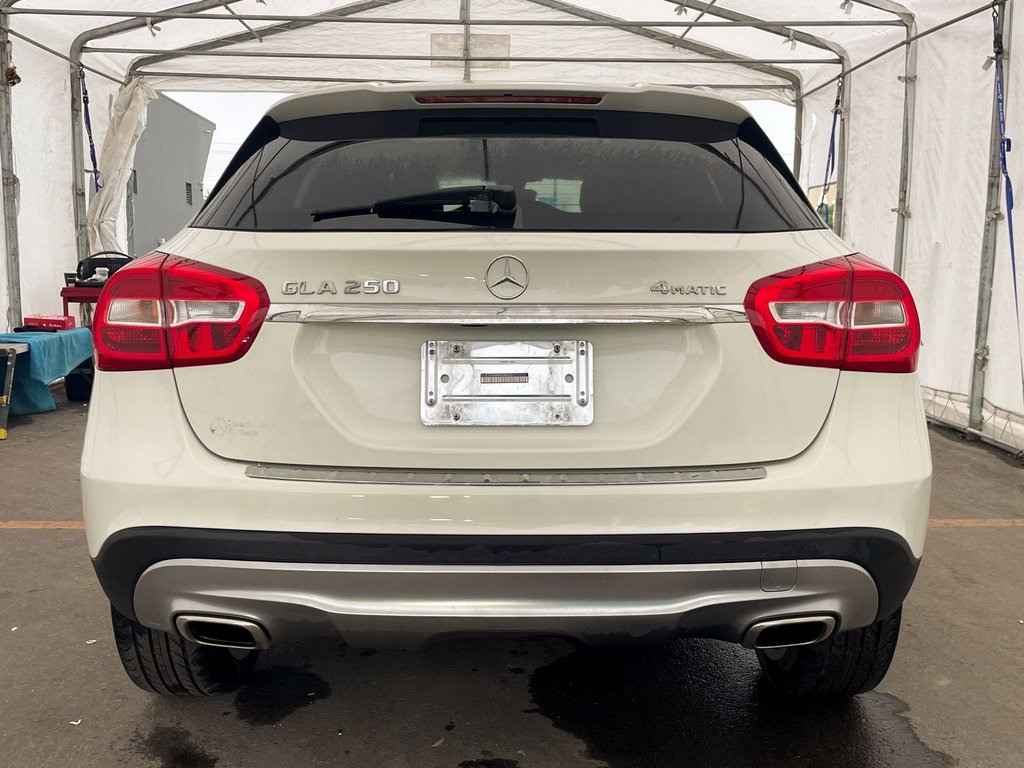 Mercedes-Benz GLA  2017 à St-Jérôme, Québec - 9 - w1024h768px