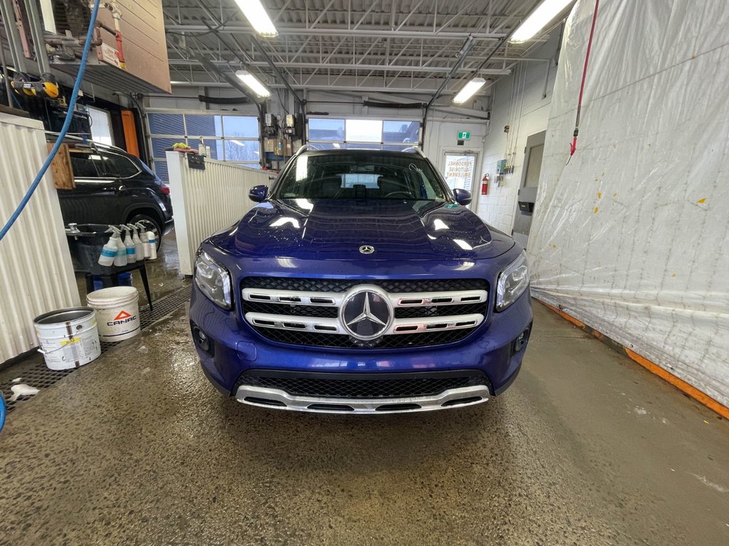 Mercedes-Benz GLB  2022 à St-Jérôme, Québec - 4 - w1024h768px
