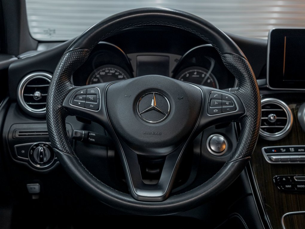 2016 Mercedes-Benz GLC in St-Jérôme, Quebec - 12 - w1024h768px