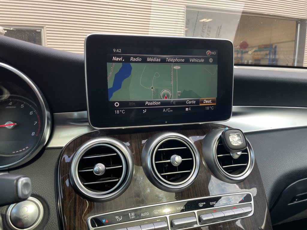 2019 Mercedes-Benz GLC in St-Jérôme, Quebec - 4 - w1024h768px