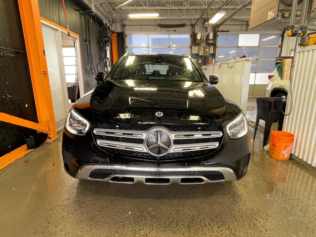 Mercedes-Benz GLC  2022 à St-Jérôme, Québec - 6 - w1024h768px