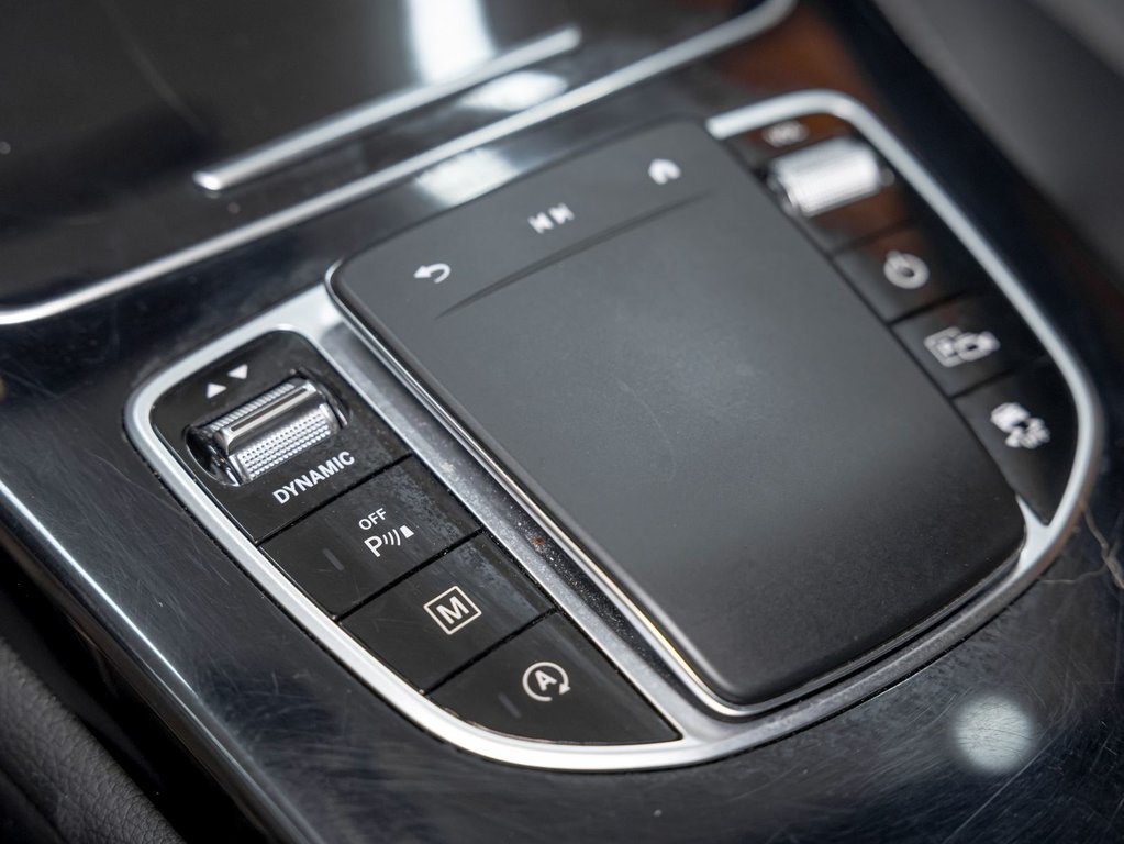 Mercedes-Benz GLC  2022 à St-Jérôme, Québec - 23 - w1024h768px