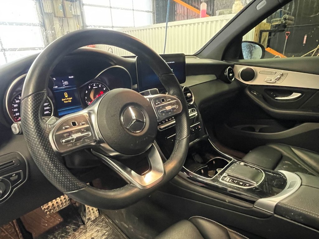Mercedes-Benz GLC  2022 à St-Jérôme, Québec - 4 - w1024h768px