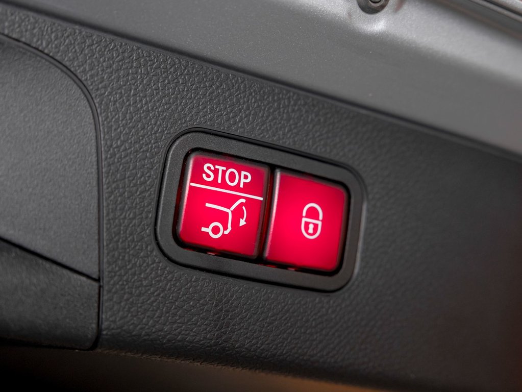 Mercedes-Benz GLC  2022 à St-Jérôme, Québec - 32 - w1024h768px