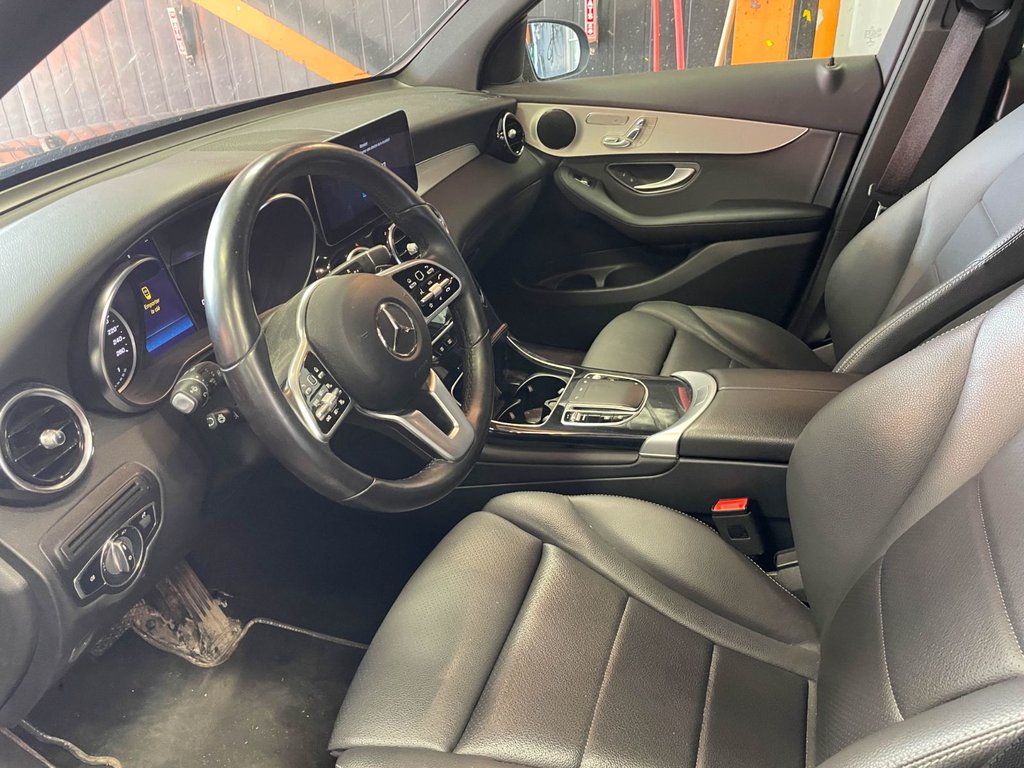 Mercedes-Benz GLC  2022 à St-Jérôme, Québec - 5 - w1024h768px