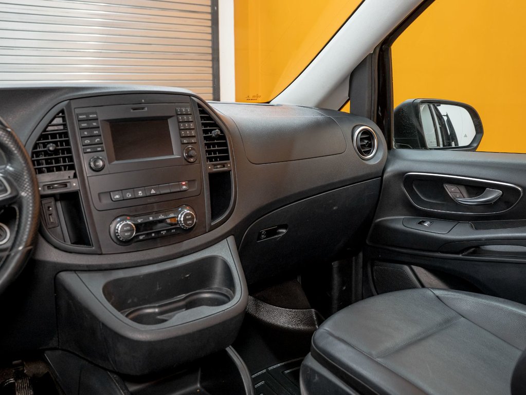 Mercedes-Benz Metris Passenger Van  2018 à St-Jérôme, Québec - 18 - w1024h768px