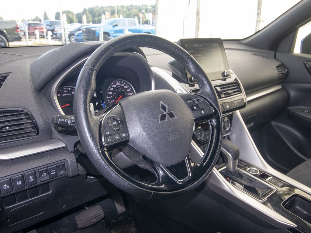 2022 Mitsubishi ECLIPSE CROSS in St-Jérôme, Quebec - 3 - w1024h768px