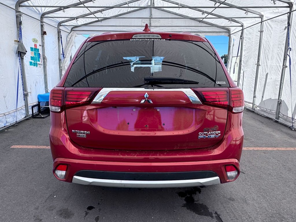 2018 Mitsubishi OUTLANDER PHEV in St-Jérôme, Quebec - 8 - w1024h768px