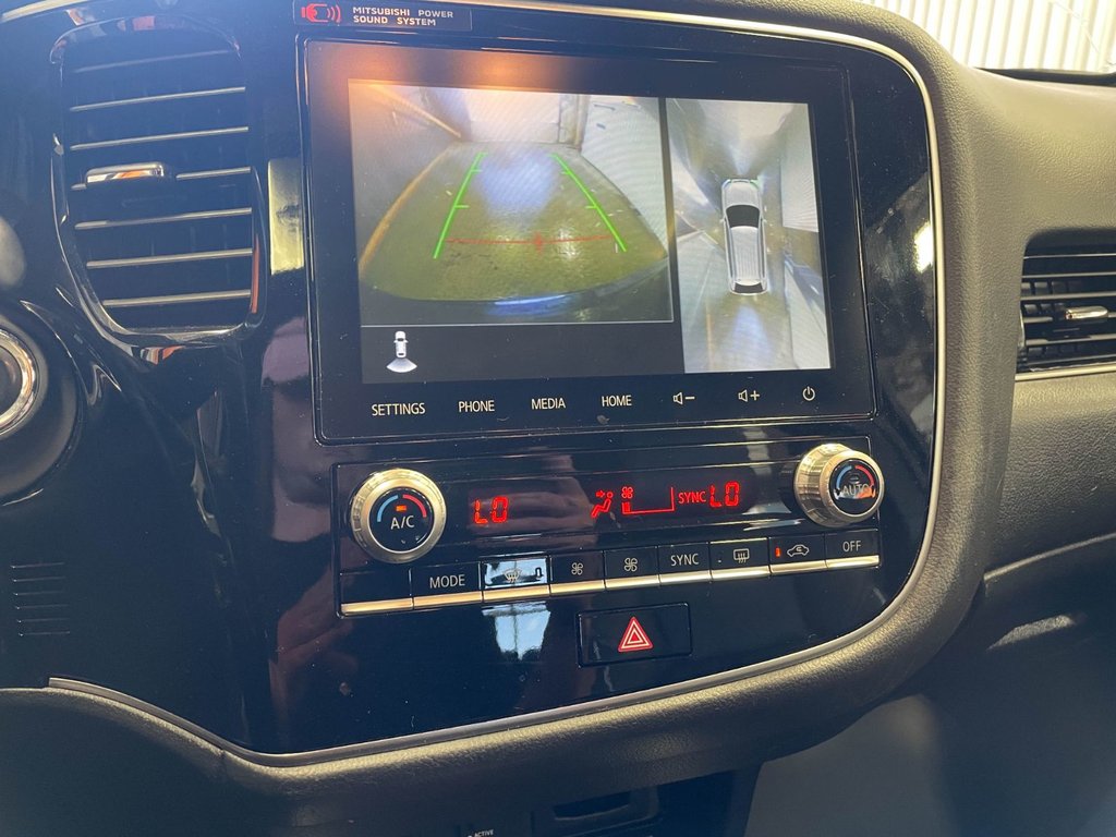 2022 Mitsubishi Outlander PHEV in St-Jérôme, Quebec - 14 - w1024h768px