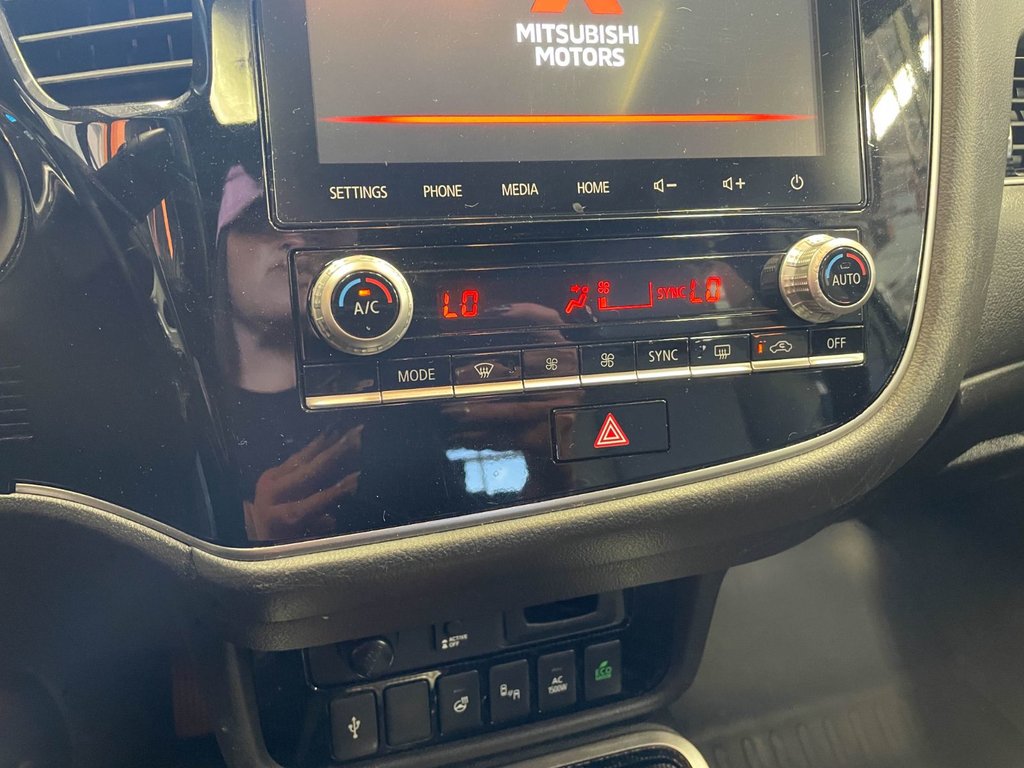 2022 Mitsubishi Outlander PHEV in St-Jérôme, Quebec - 17 - w1024h768px