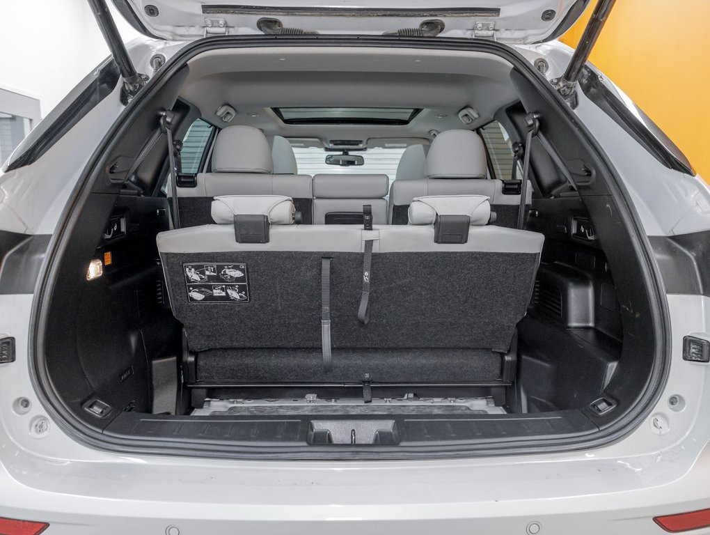 Mitsubishi OUTLANDER PHEV  2023 à St-Jérôme, Québec - 35 - w1024h768px