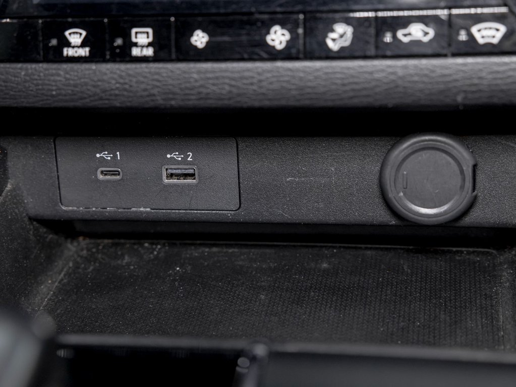 2023 Mitsubishi Outlander PHEV in St-Jérôme, Quebec - 21 - w1024h768px