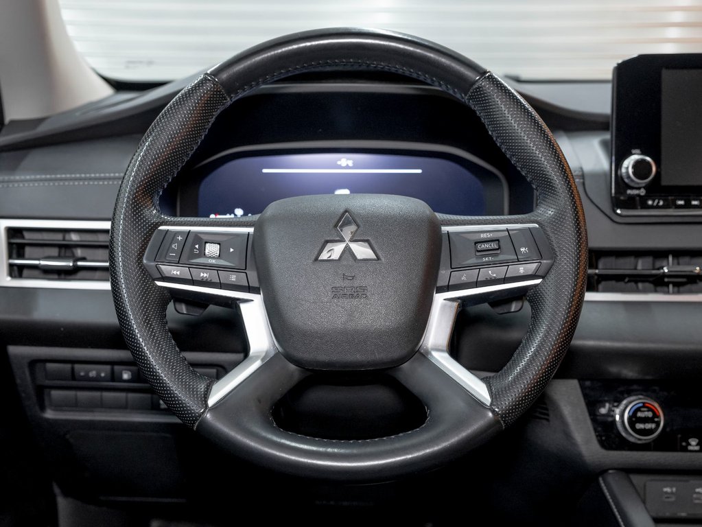 2023 Mitsubishi Outlander PHEV in St-Jérôme, Quebec - 12 - w1024h768px