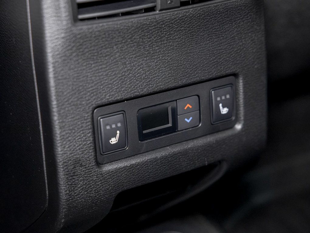 Mitsubishi Outlander PHEV  2023 à St-Jérôme, Québec - 32 - w1024h768px