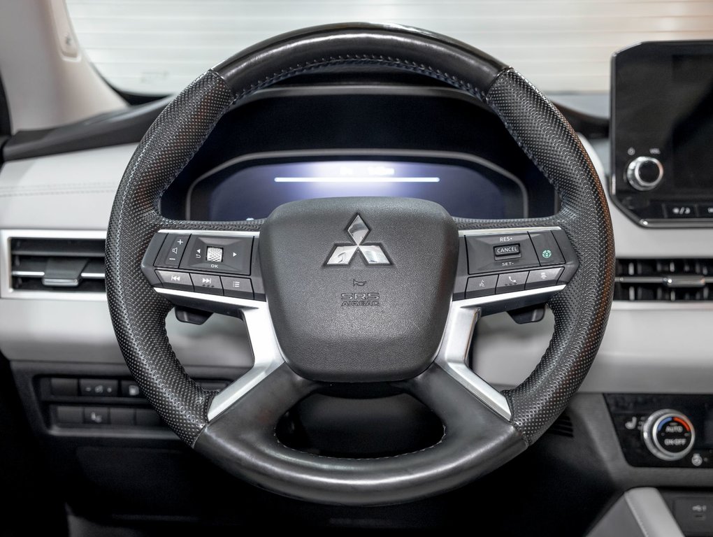 Mitsubishi Outlander PHEV  2023 à St-Jérôme, Québec - 14 - w1024h768px
