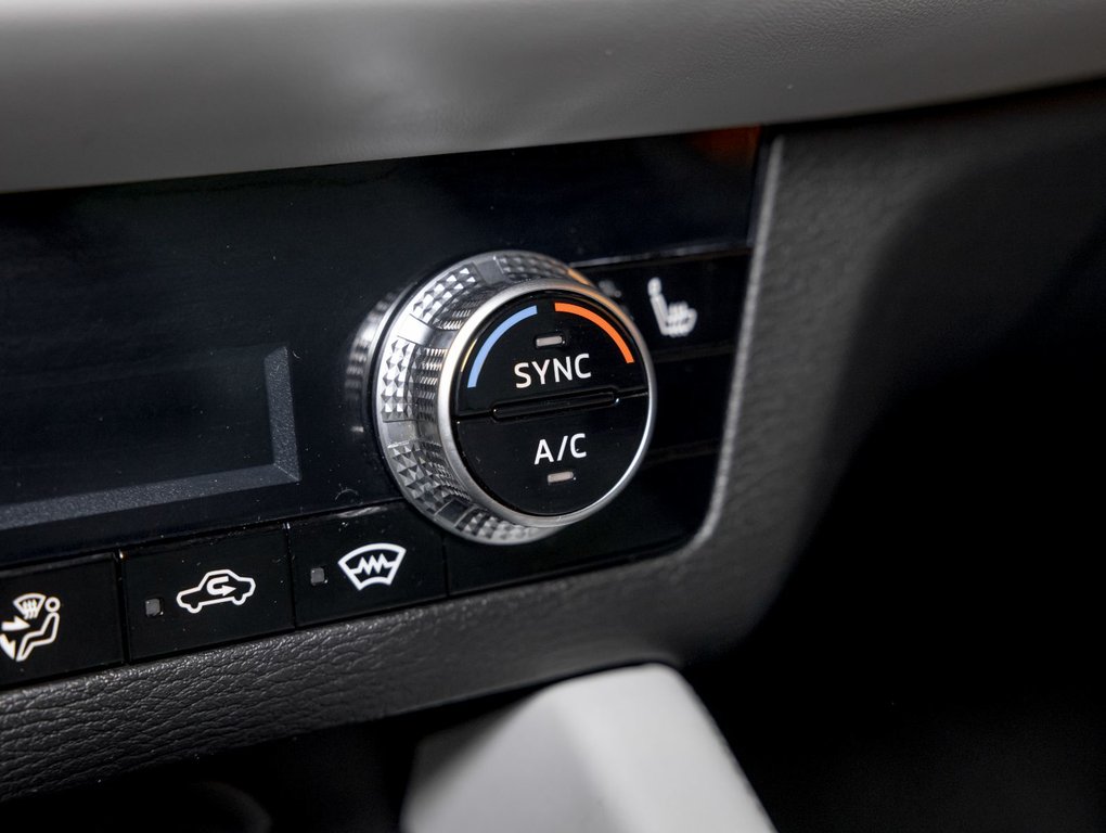 Mitsubishi Outlander PHEV  2023 à St-Jérôme, Québec - 24 - w1024h768px