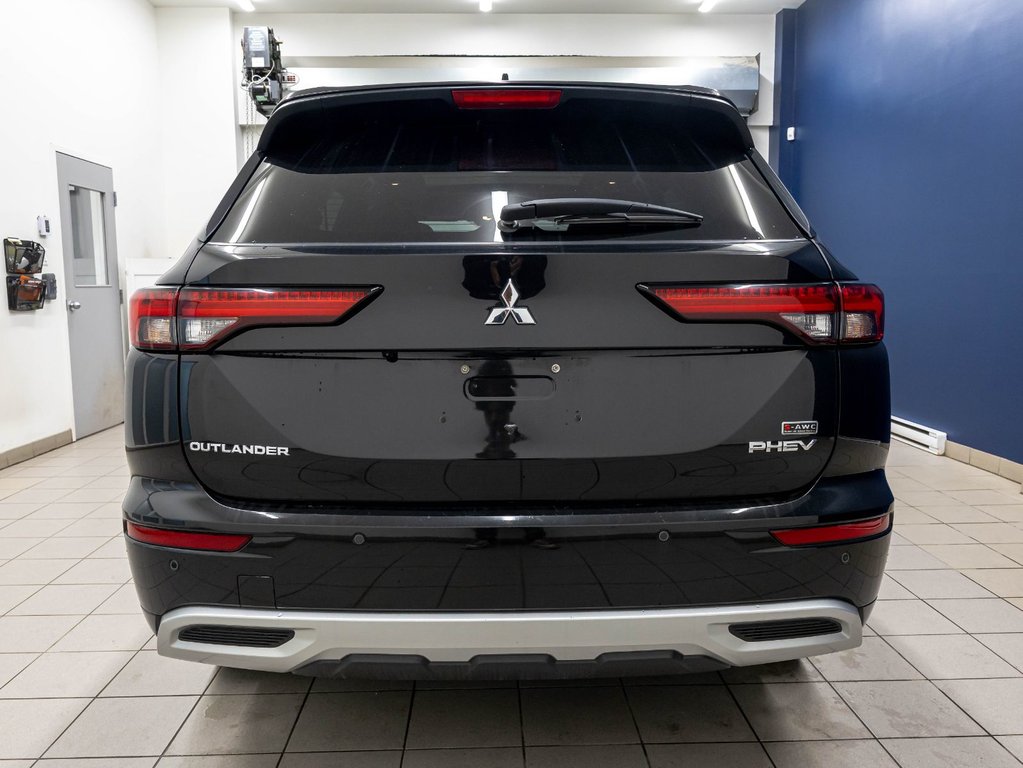 Mitsubishi Outlander PHEV  2023 à St-Jérôme, Québec - 9 - w1024h768px