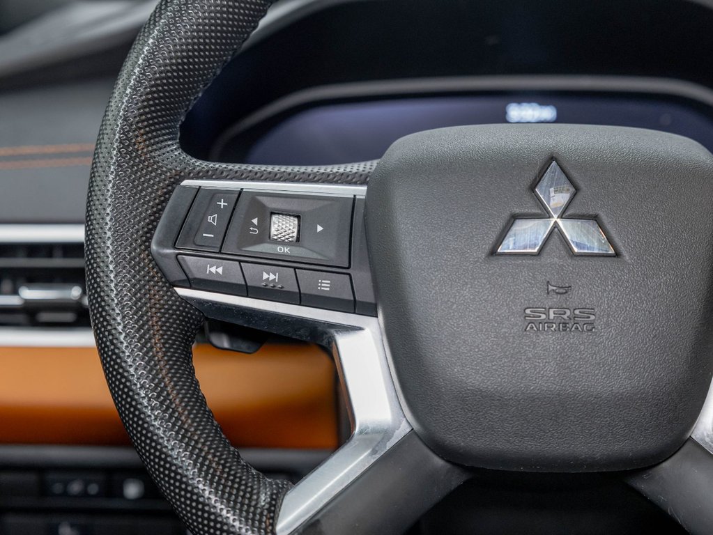 Mitsubishi Outlander PHEV  2023 à St-Jérôme, Québec - 15 - w1024h768px