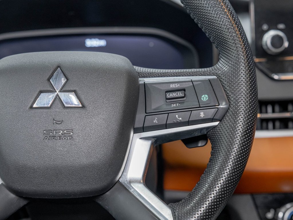 Mitsubishi Outlander PHEV  2023 à St-Jérôme, Québec - 16 - w1024h768px