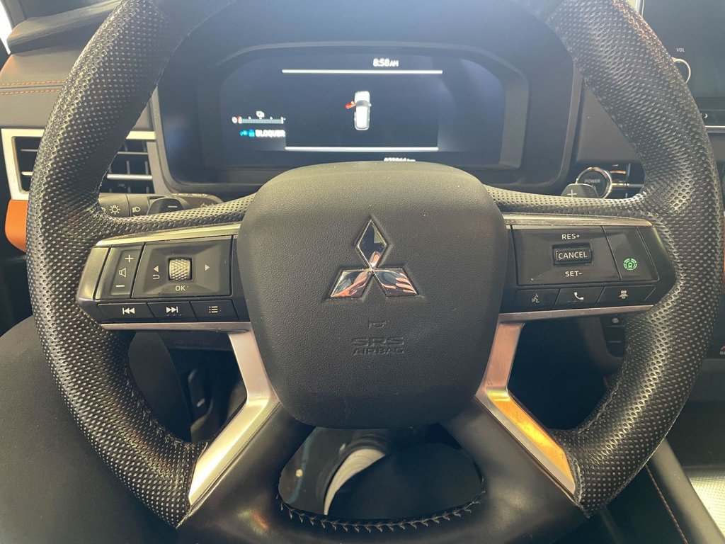 Mitsubishi Outlander PHEV  2023 à St-Jérôme, Québec - 18 - w1024h768px
