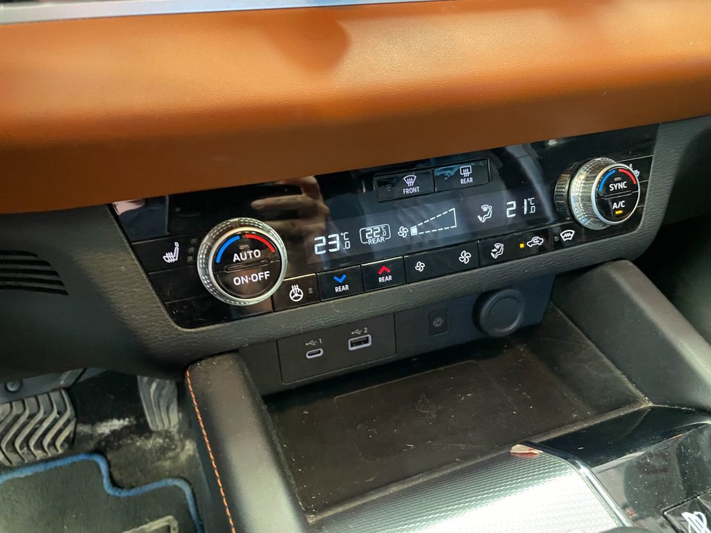 Mitsubishi Outlander PHEV  2023 à St-Jérôme, Québec - 17 - w1024h768px