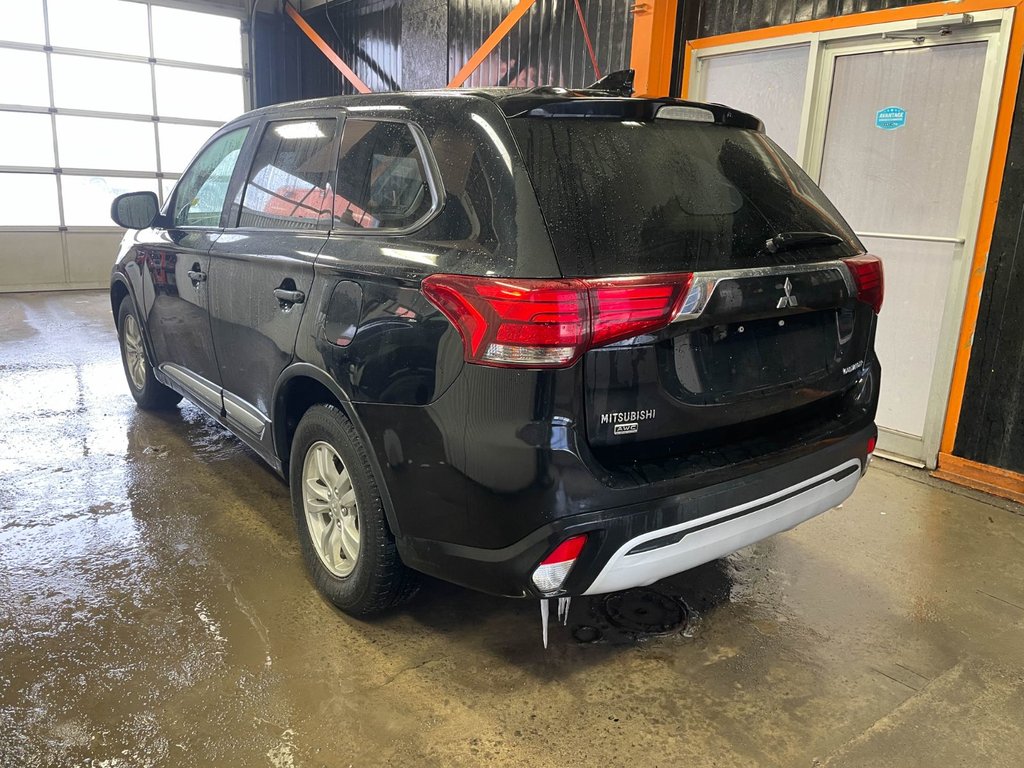 2019 Mitsubishi Outlander in St-Jérôme, Quebec - 5 - w1024h768px