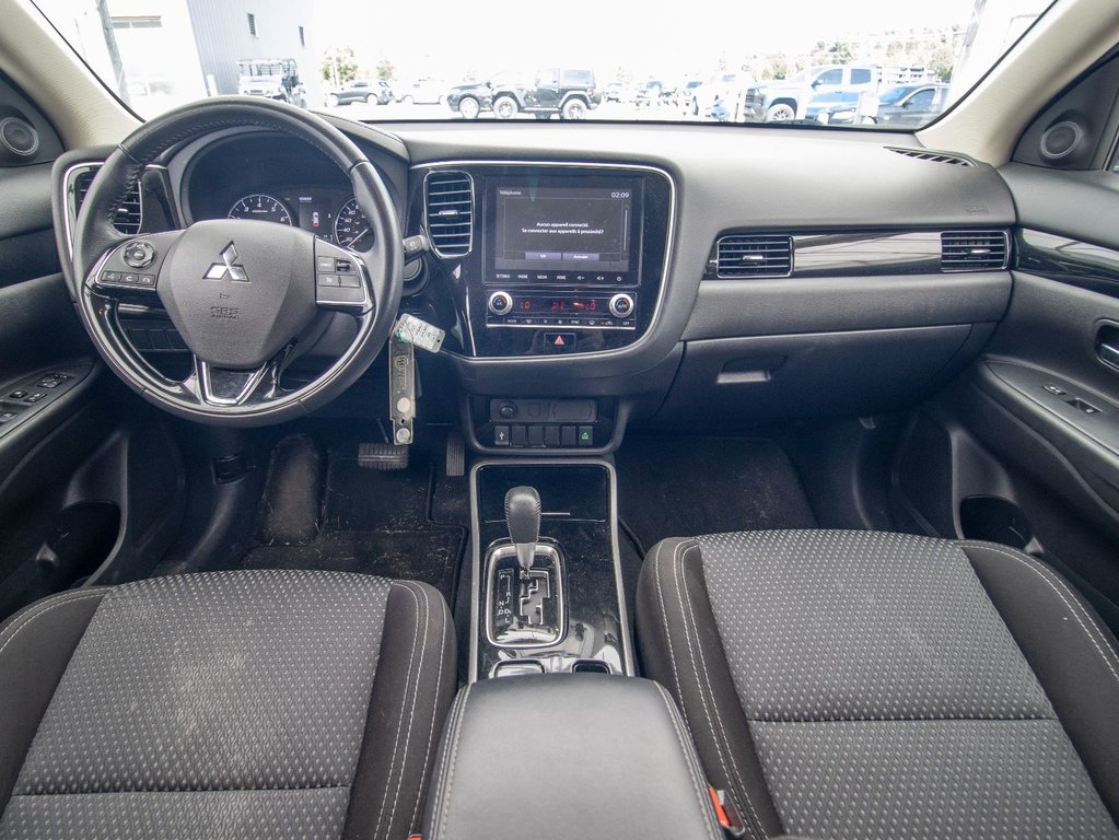 2020 Mitsubishi Outlander in St-Jérôme, Quebec - 10 - w1024h768px