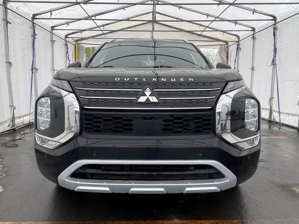 2022 Mitsubishi Outlander in St-Jérôme, Quebec - 6 - w1024h768px