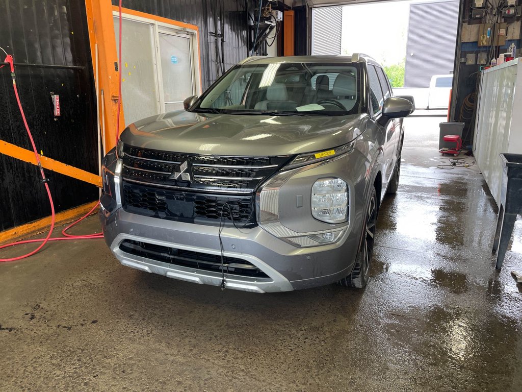Mitsubishi Outlander  2022 à St-Jérôme, Québec - 1 - w1024h768px