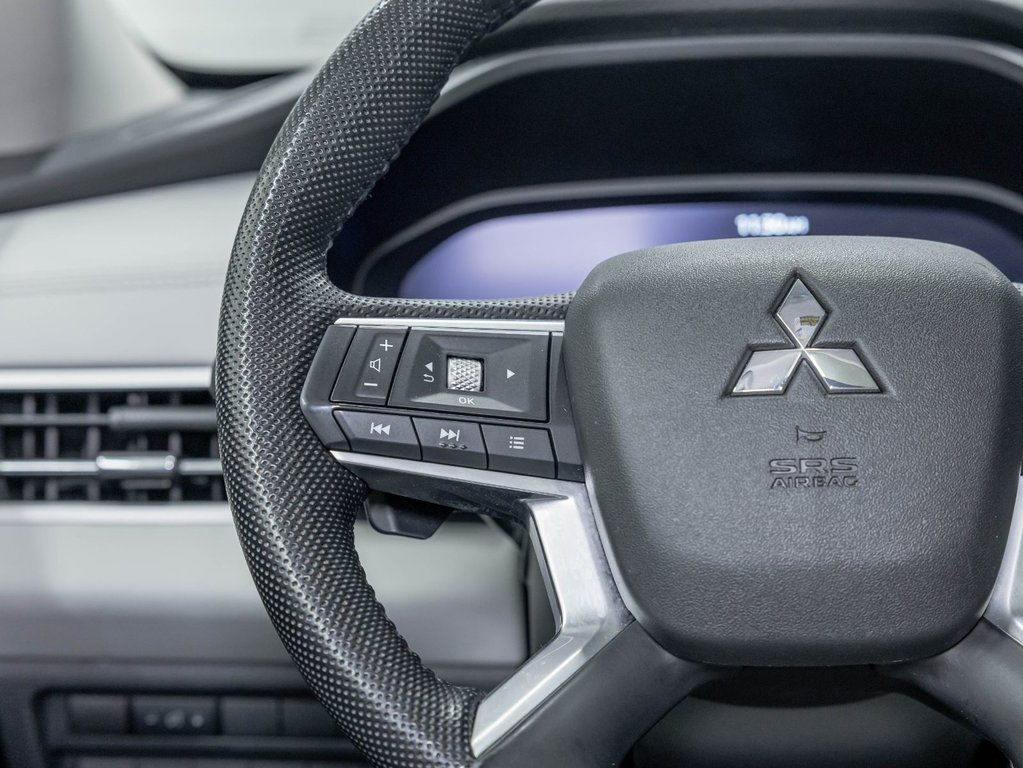 Mitsubishi Outlander  2023 à St-Jérôme, Québec - 15 - w1024h768px