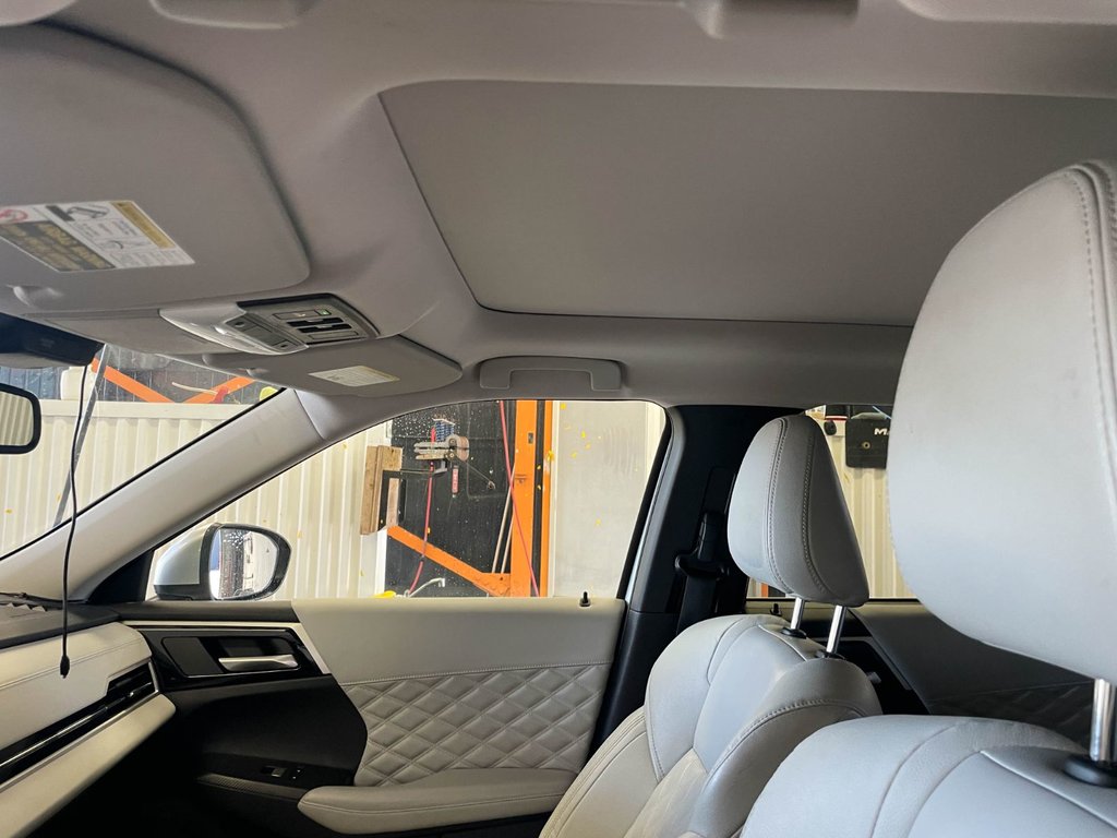 2023 Mitsubishi Outlander in St-Jérôme, Quebec - 3 - w1024h768px