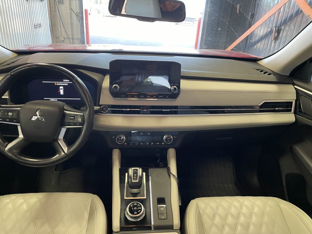 2023 Mitsubishi Outlander in St-Jérôme, Quebec - 10 - w1024h768px