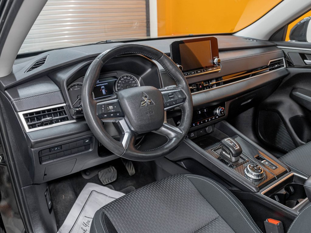 2024 Mitsubishi Outlander in St-Jérôme, Quebec - 2 - w1024h768px