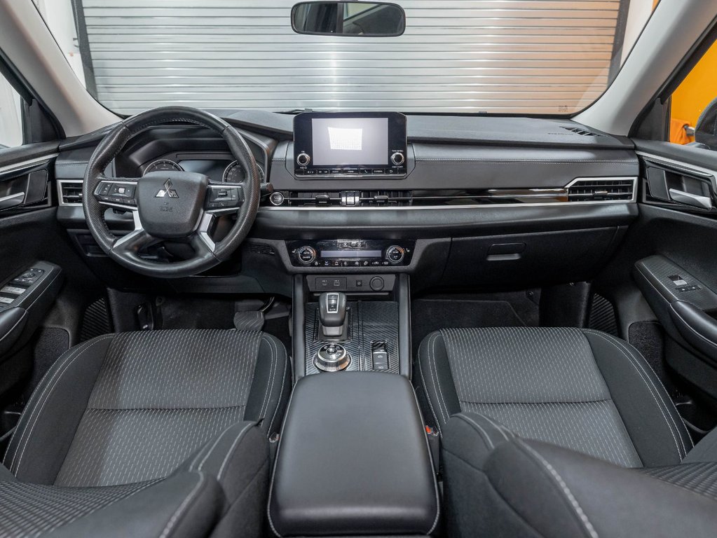 2024 Mitsubishi Outlander in St-Jérôme, Quebec - 12 - w1024h768px