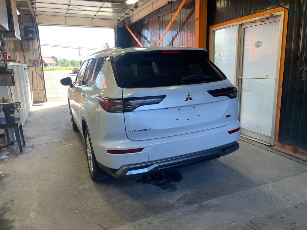 Mitsubishi Outlander  2025 à St-Jérôme, Québec - 6 - w1024h768px