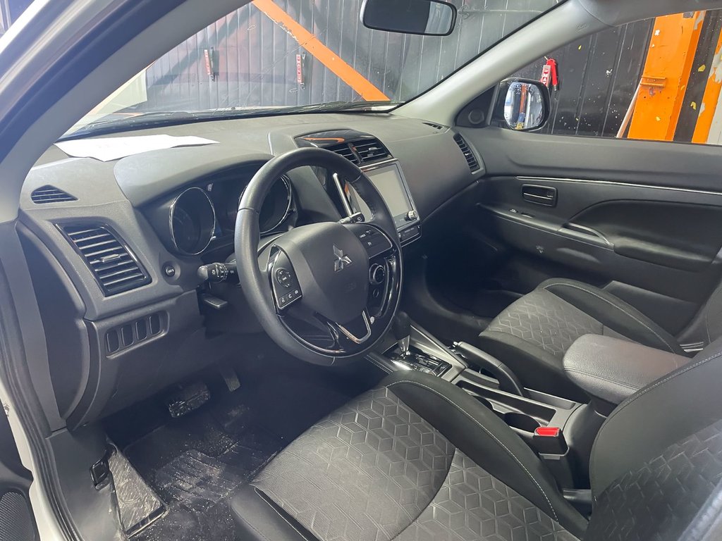 2020 Mitsubishi RVR in St-Jérôme, Quebec - 3 - w1024h768px