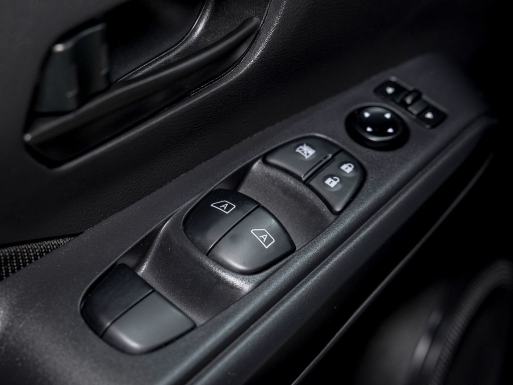 2024 Nissan Kicks in St-Jérôme, Quebec - 23 - w1024h768px