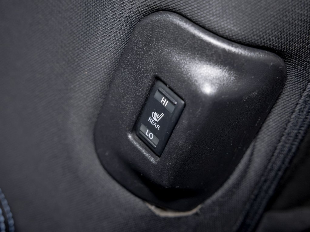 2021 Nissan LEAF in St-Jérôme, Quebec - 29 - w1024h768px