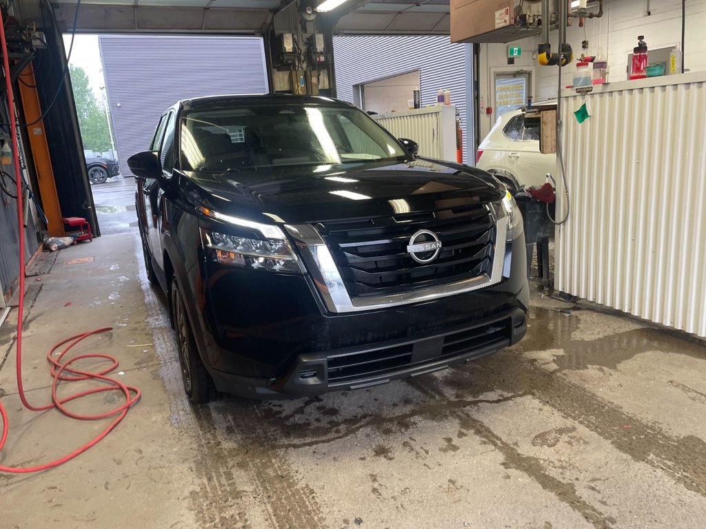 2022 Nissan Pathfinder in St-Jérôme, Quebec - 9 - w1024h768px